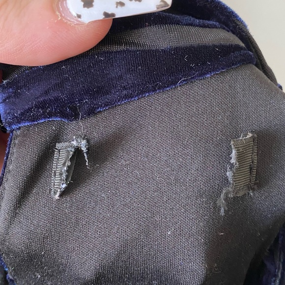 Guess cold shoulder choker neck blue/black velvet striped dress Size 8 - Picture 9 of 12